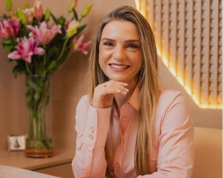 Aline de Cássia Azevedo