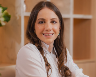 Dra Jaqueline Santili